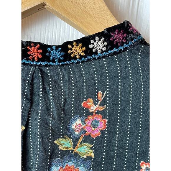 Johnny Was Black Floral Pin Stripe Print Blouse Top Women's Size S - Picture 5 of 8